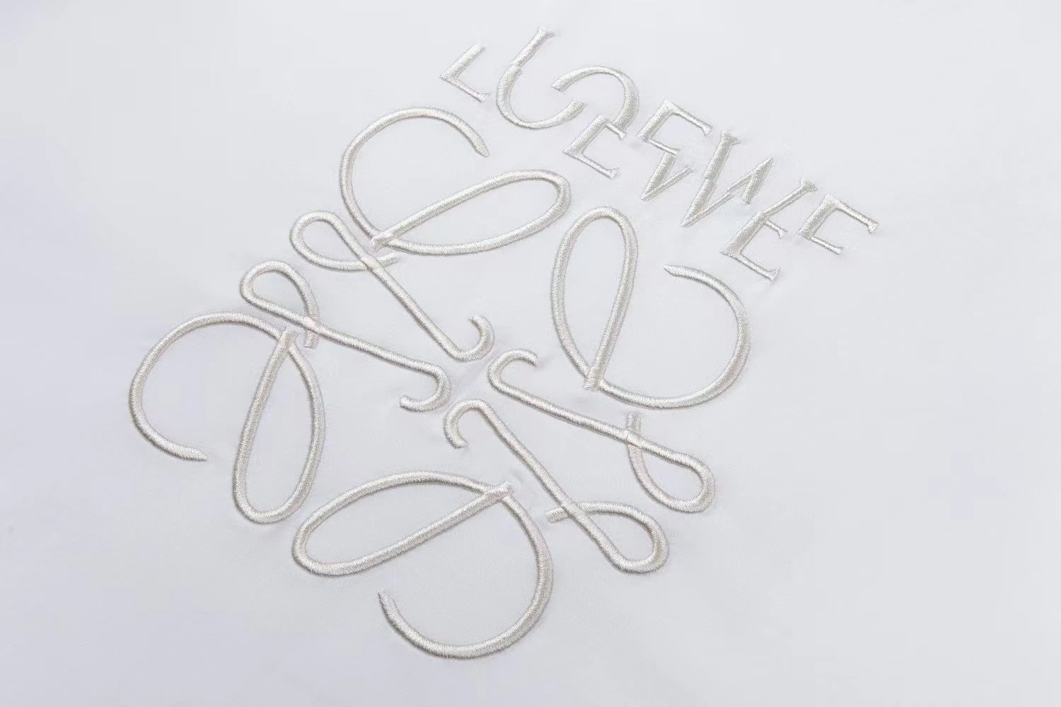 Loewe Anagram Logo White T-Shirt - 28