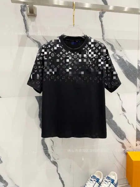 Louis Vuitton Monogram Gradient T-Shirt Black - 1