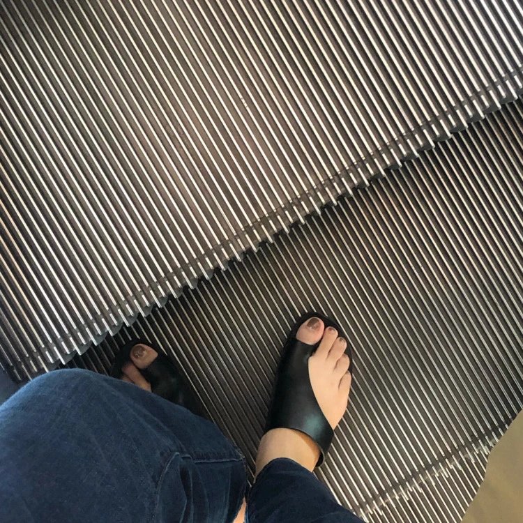 A.P.C. Tabi Slide Black Sandals - 4