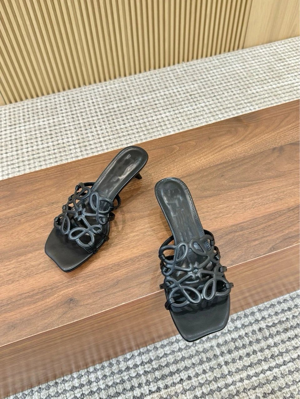 Loewe Puzzle Slide Pink Leather Mules - 5