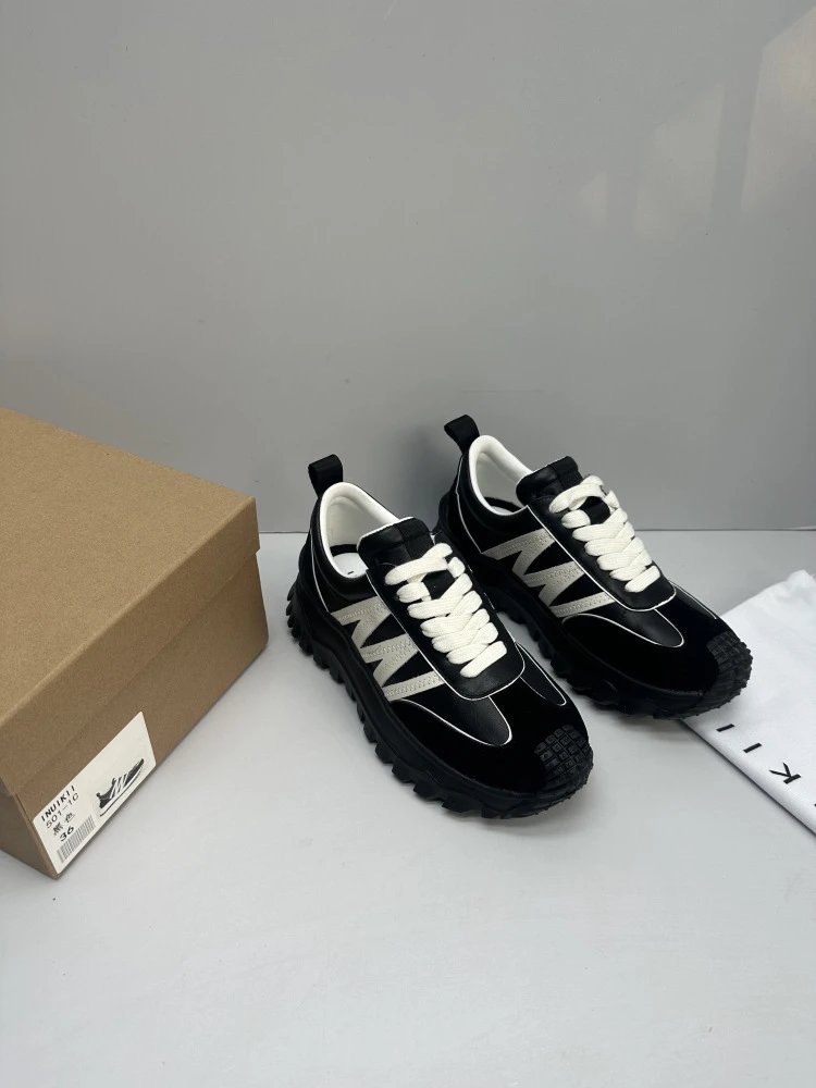 Uiki Chunky Sneakers Black and White Sneakers - 9