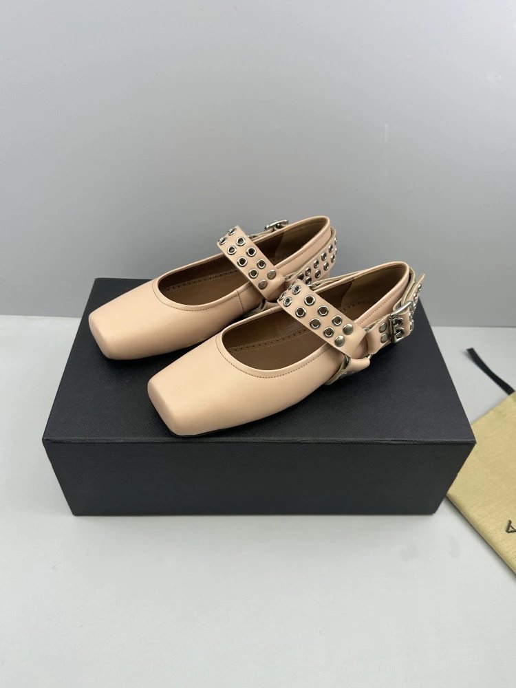 Valentino Garavani Rockstud Mary Jane White Leather Shoes - 4