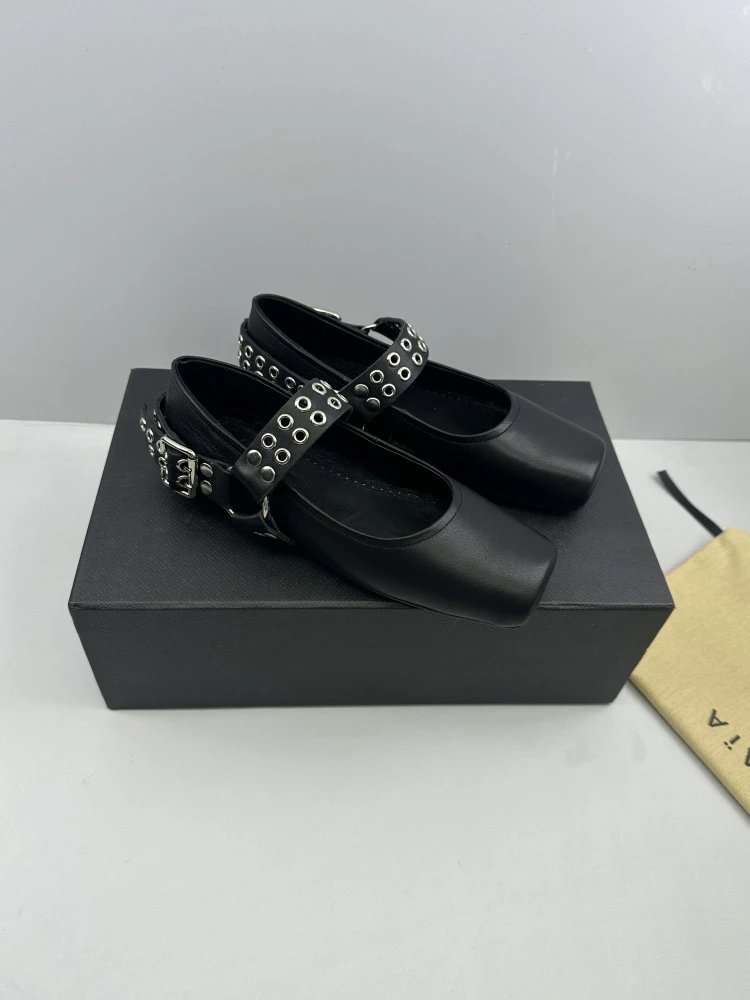 Valentino Garavani Rockstud Mary Jane White Leather Shoes - 12