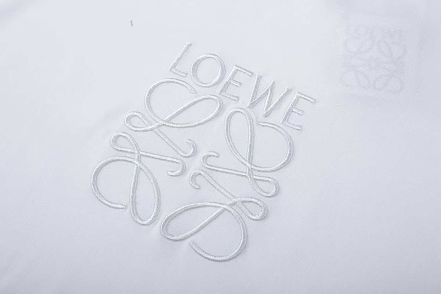 Loewe Anagram Logo White T-Shirt - 6