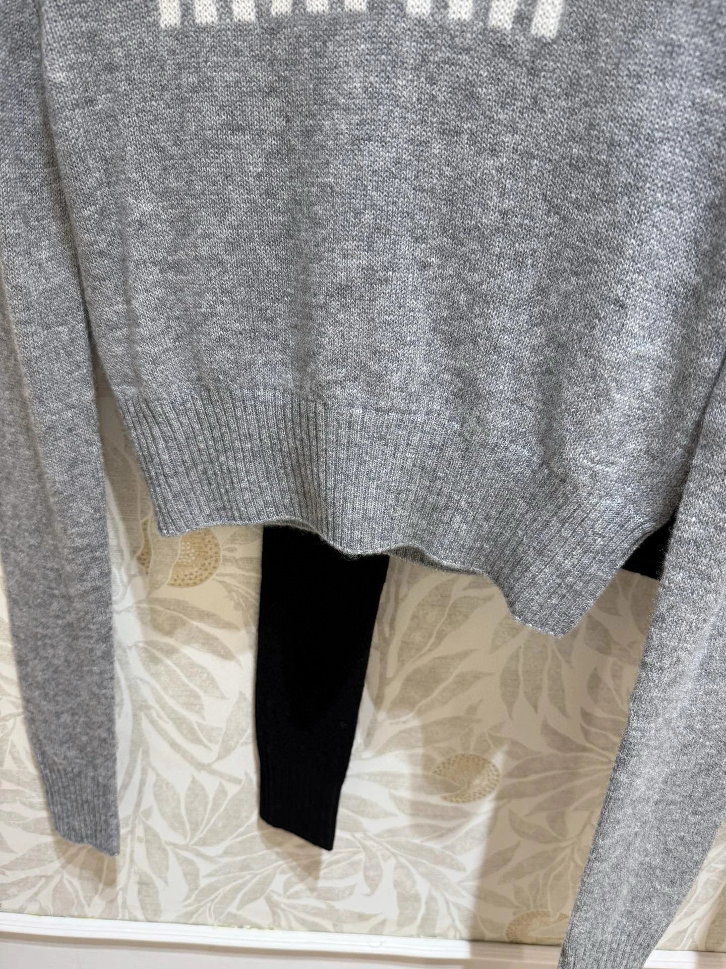 Miu Miu Logo Knit Cropped Sweater Black and Gray - 2