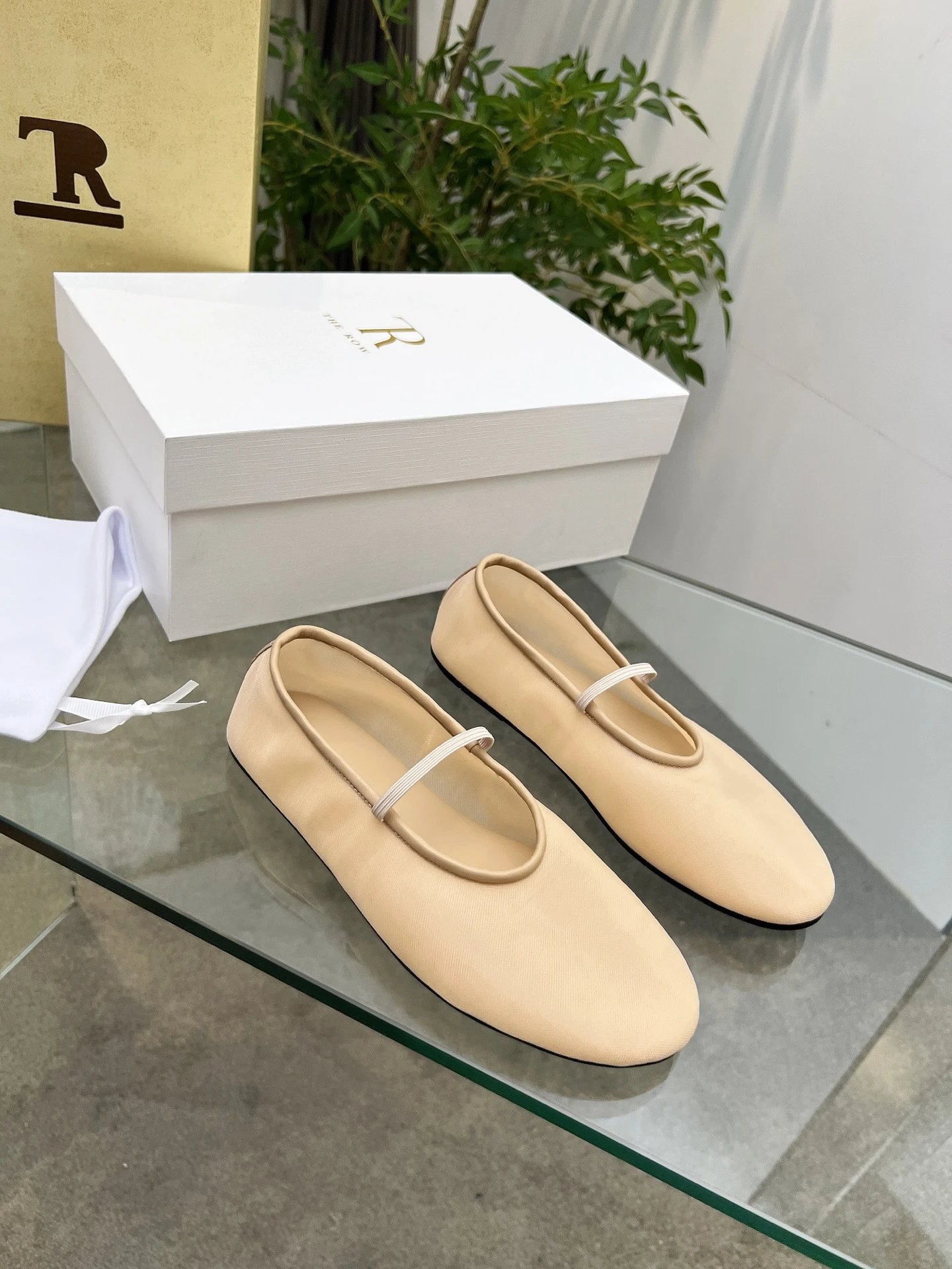 The Row Mary Jane Flat Black Shoes - 26