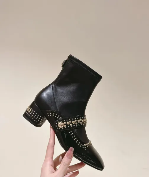 Valentino Garavani Rockstud Mary Jane Ankle Boots Black - 8