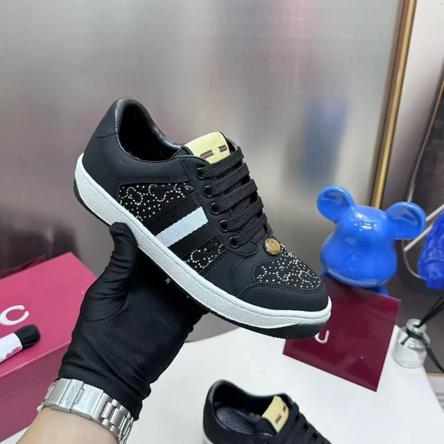 Gucci Sneakers Rhinestone GG Monogram Low-Top product detail image 1