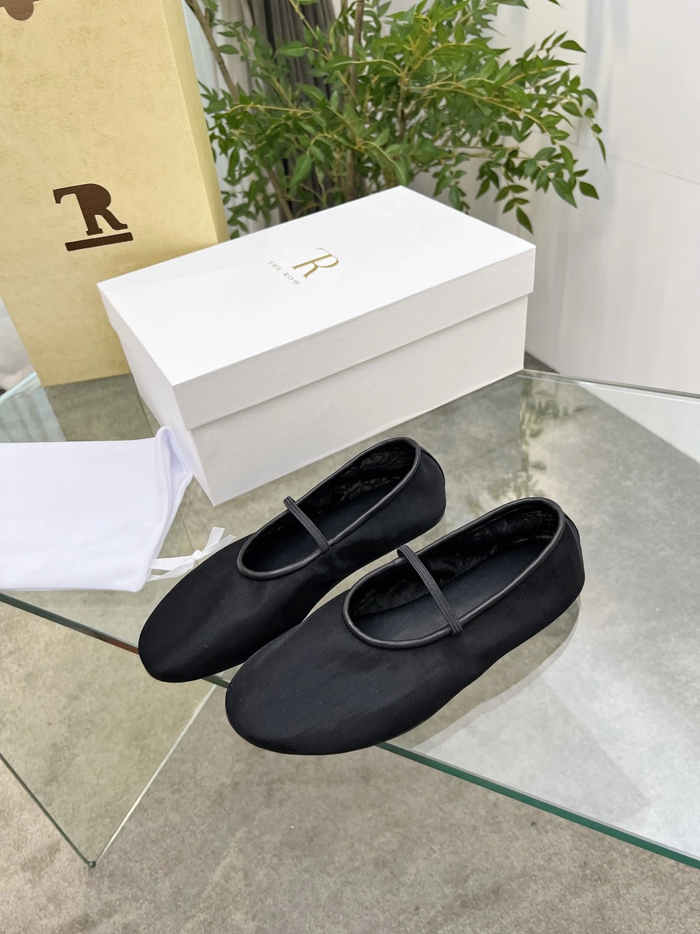 The Row Mary Jane Flat Black Shoes - 20
