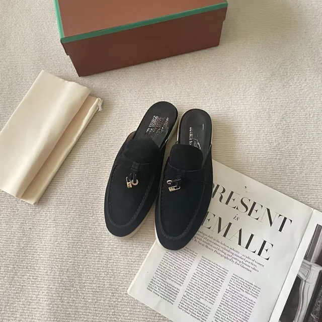Unbranded Slippers Closed-Toe Loafer Mules with Metal Charm product detail image 1
