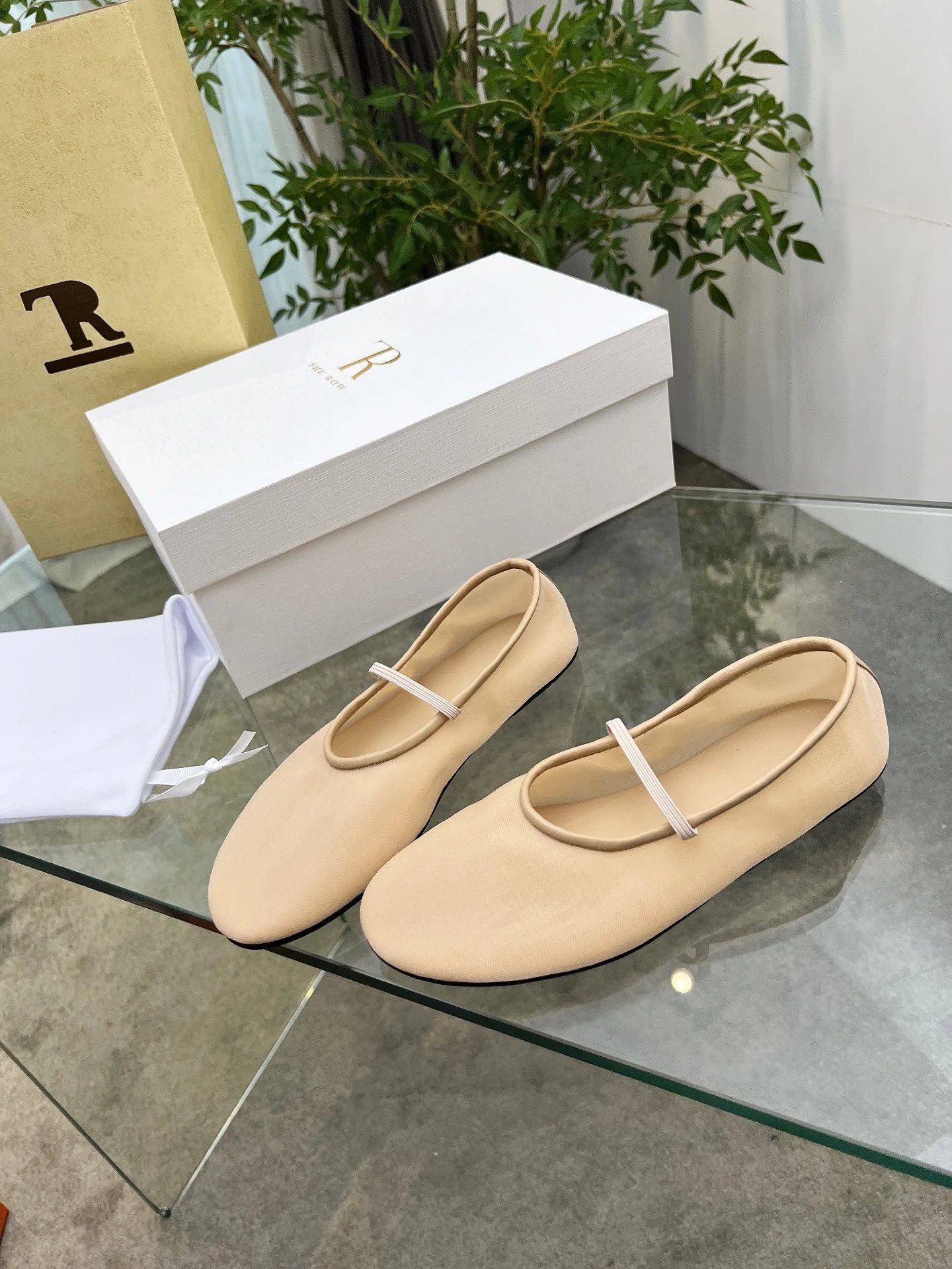 The Row Mary Jane Flat Black Shoes - 29