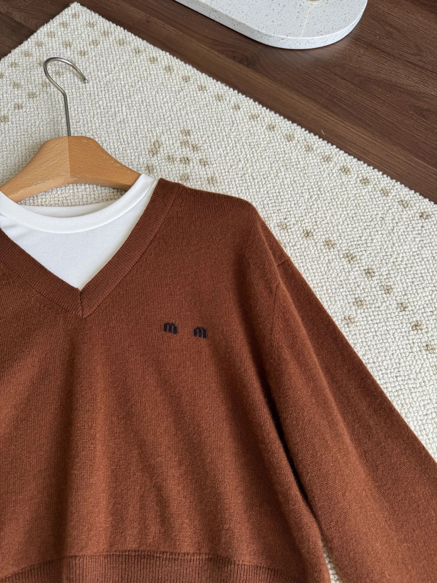 MMY Layered V-Neck Cropped Sweater Brown - 10