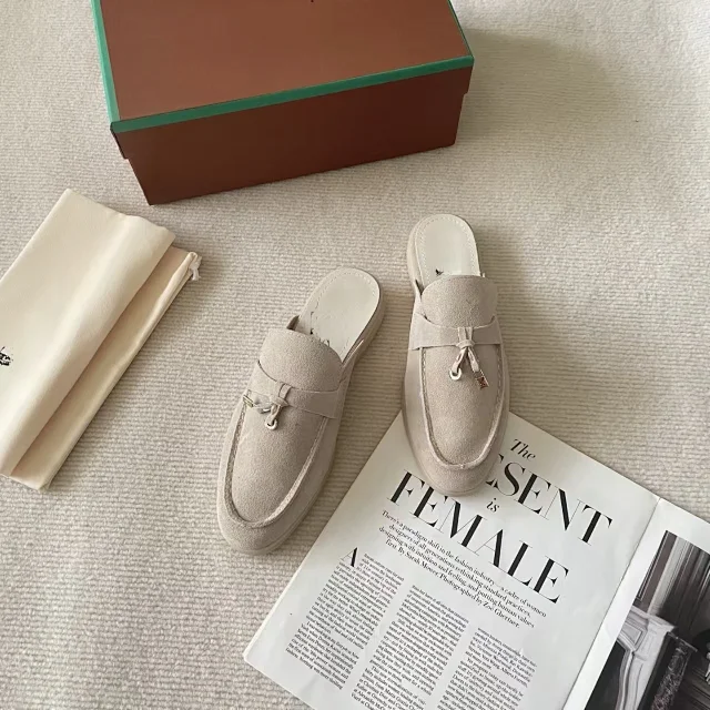 Unbranded Slippers Closed-Toe Loafer Mules with Metal Charm product detail image 7