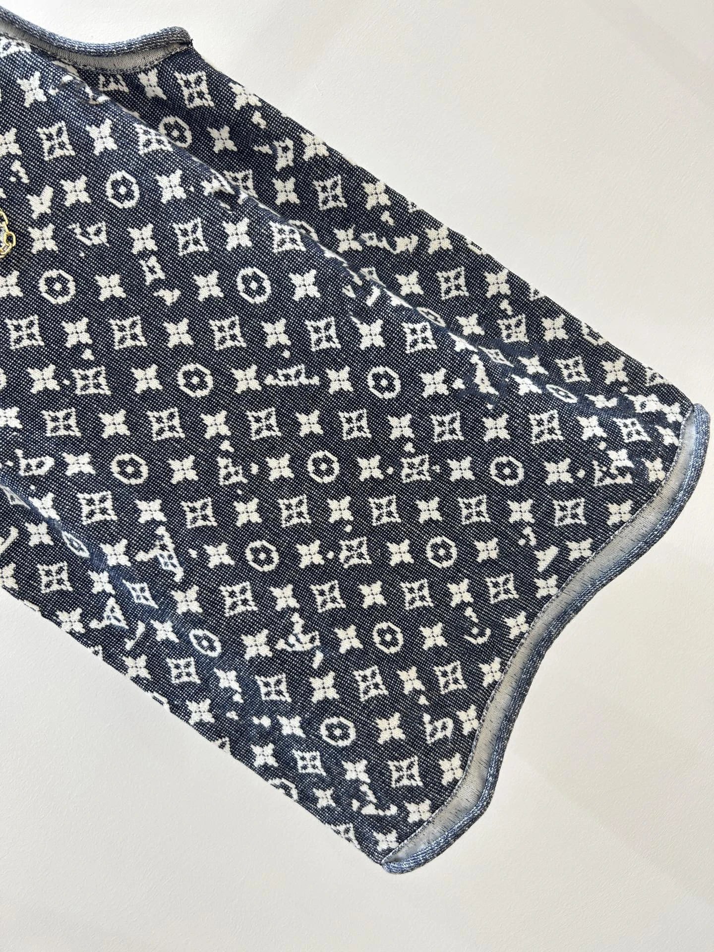 Louis Vuitton Monogram Knit T-Shirt Navy - 11