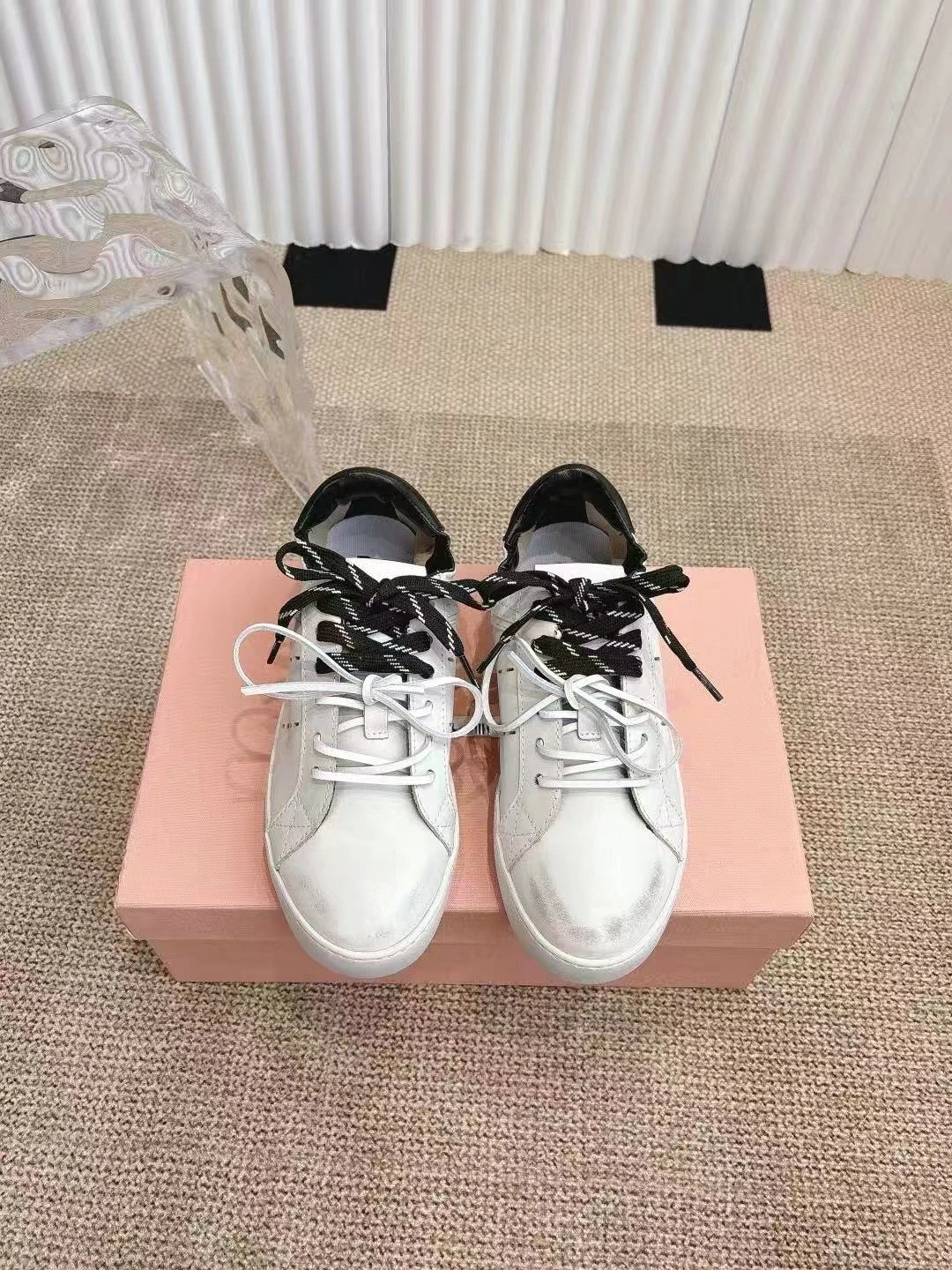 Off-White Diagonal Arrow Low Top White Sneakers - 4