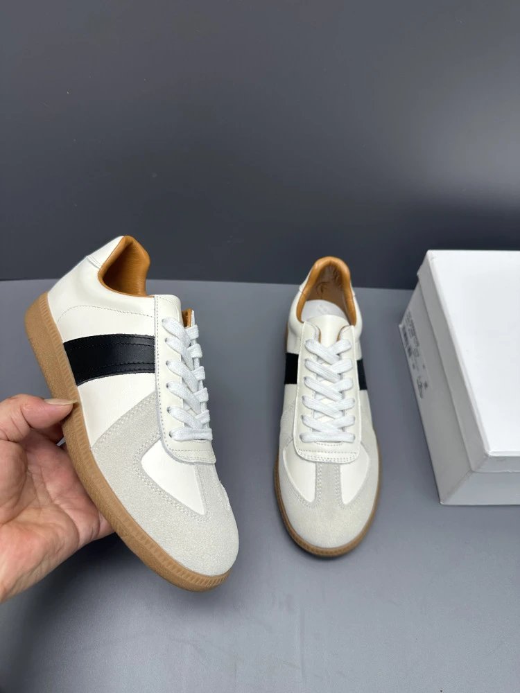 Maison Margiela Replica Sneakers White Black Beige Sneakers - 19