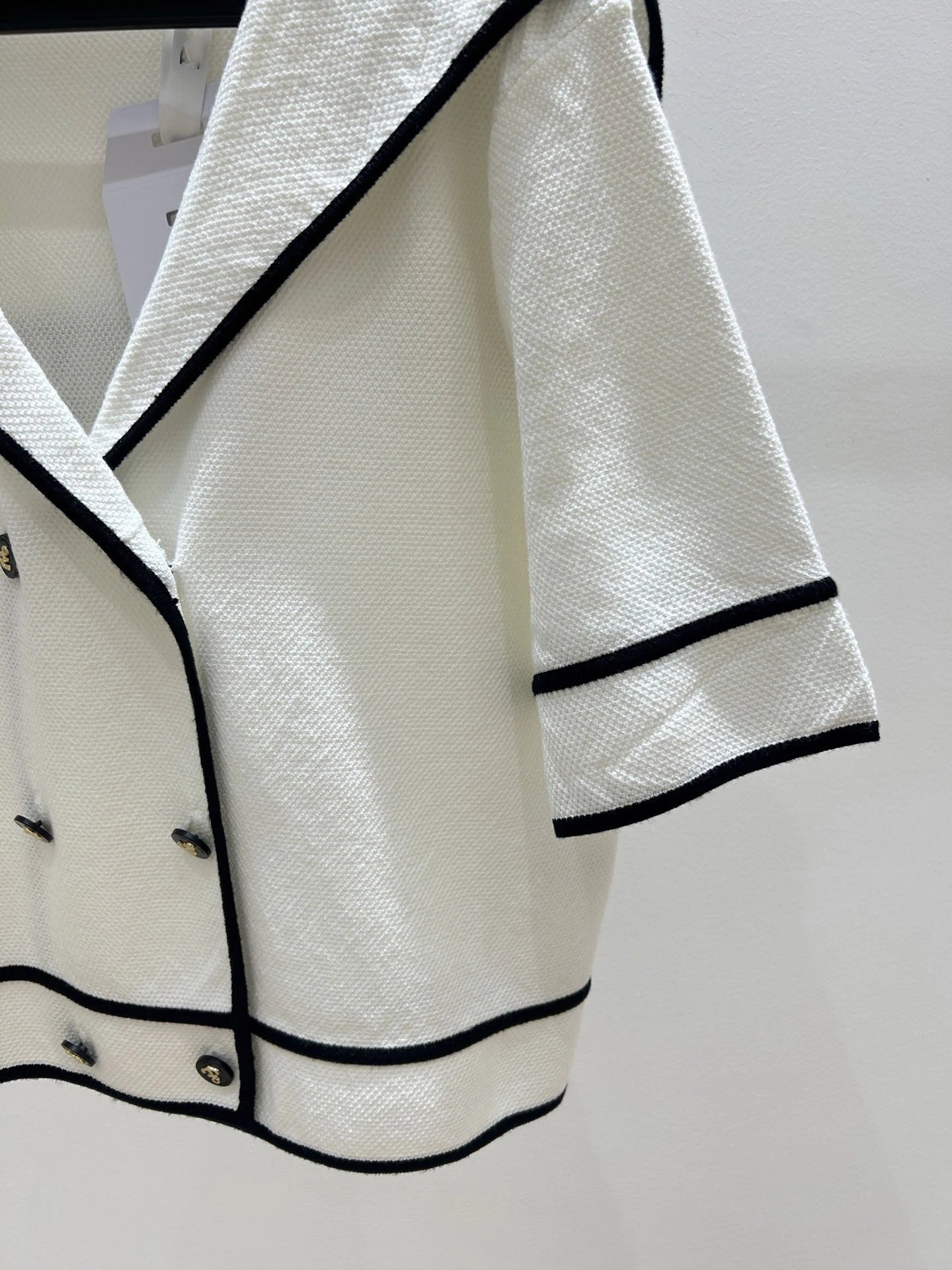Nautical-Style Cropped Blazer White with Black Piping - 8