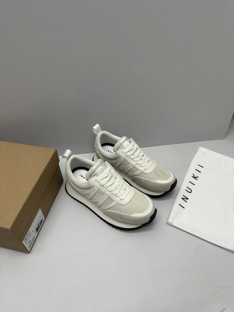 Uiki Chunky Sneakers Black and White Sneakers - 22