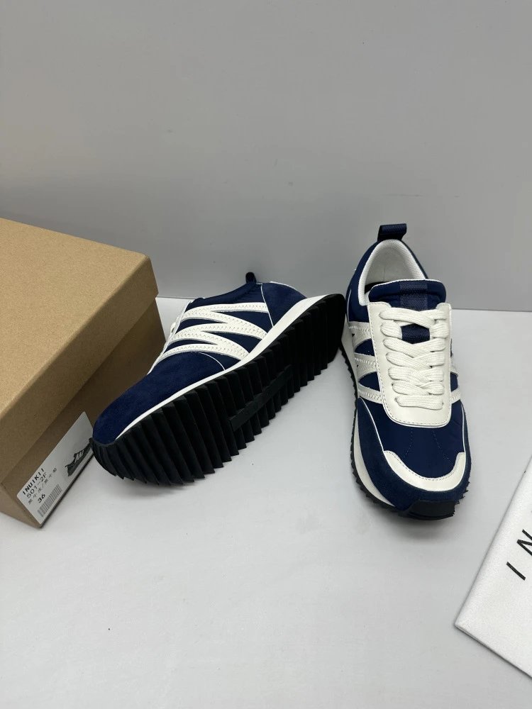 Uiki Chunky Sneakers Black and White Sneakers - 30