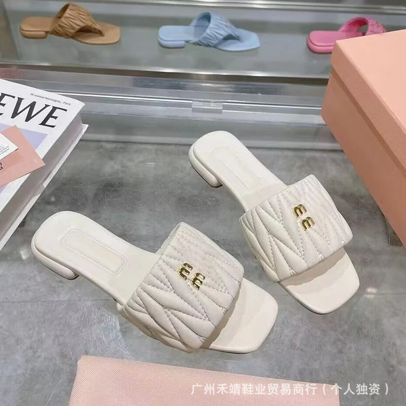 Miu Miu Matelassé Slide Pink Slippers - 11