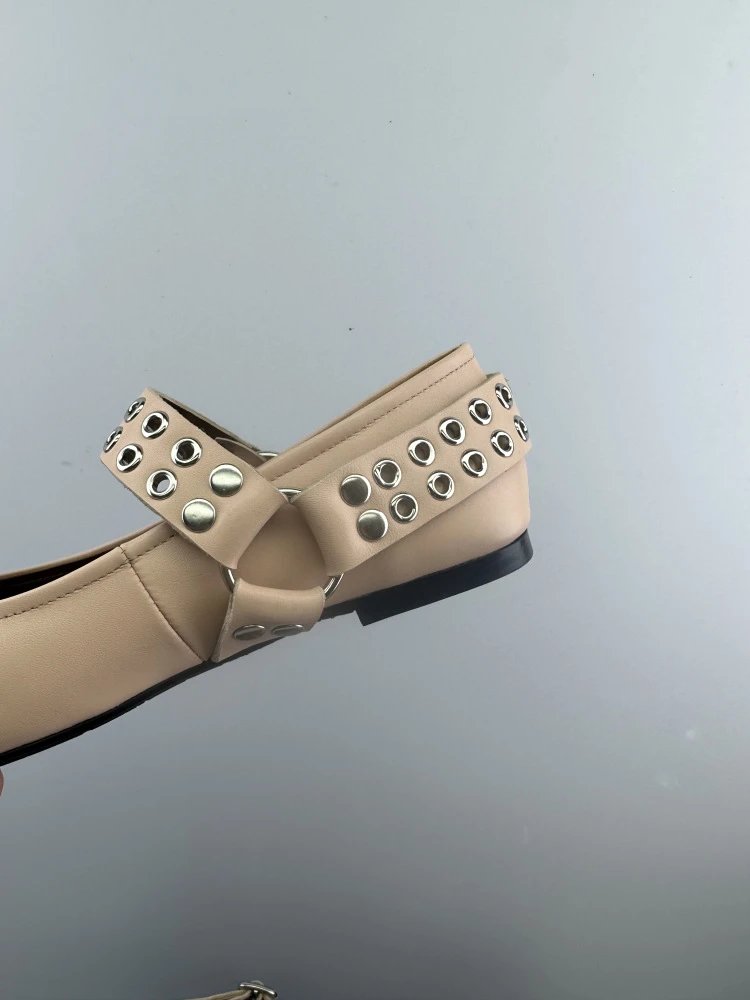 Valentino Garavani Rockstud Mary Jane White Leather Shoes - 10
