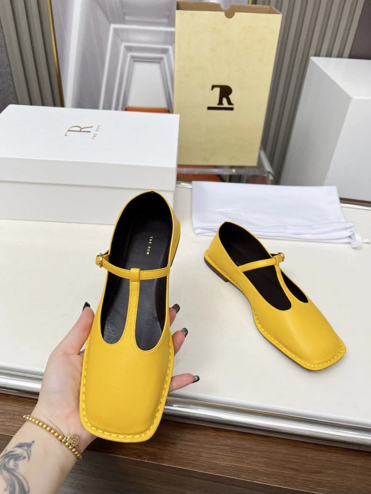 The Row Mary Jane Black Leather Flat Shoes - 25