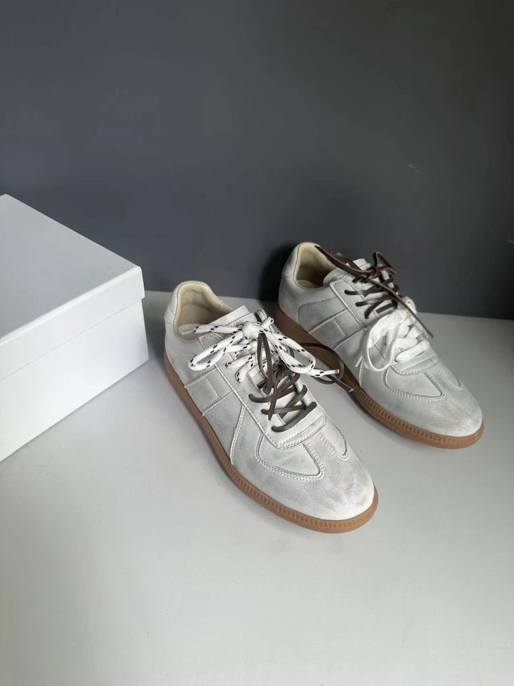 Maison Margiela Replica Sneakers Brown Suede with Contrasting Laces Sneakers - 4