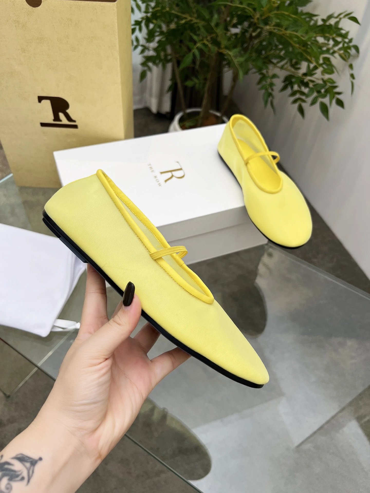 The Row Mary Jane Flat Black Shoes - 8