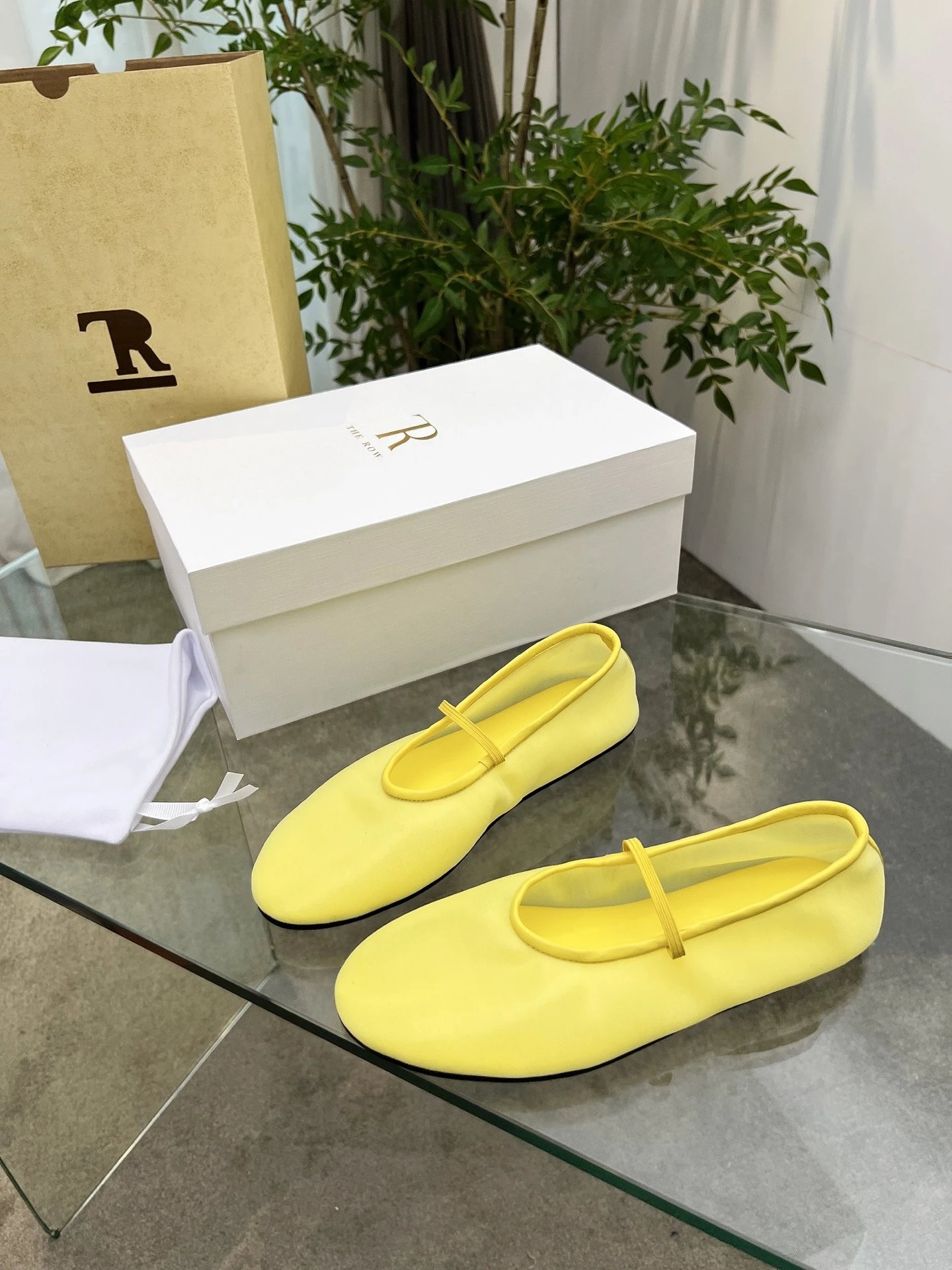 The Row Mary Jane Flat Black Shoes - 11