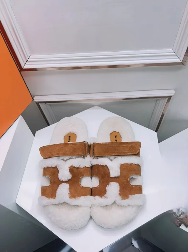 Unbranded Slippers Faux-Fur H-Cutout Adjustable-Strap product detail image 2