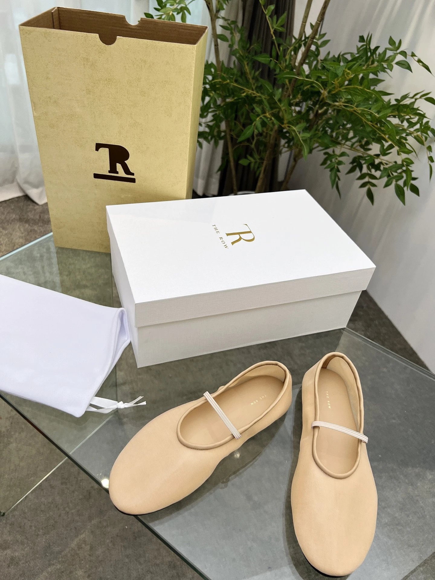 The Row Mary Jane Flat Black Shoes - 28