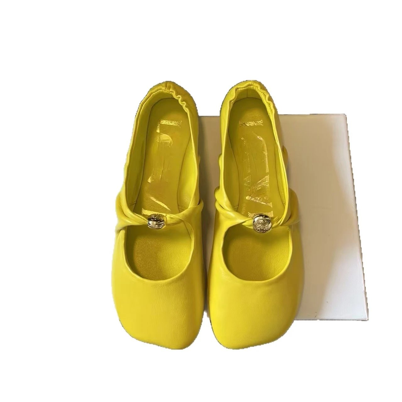 Miu Leather Shoes Square-Toe Ballet Flats with Gathered Collar image 2