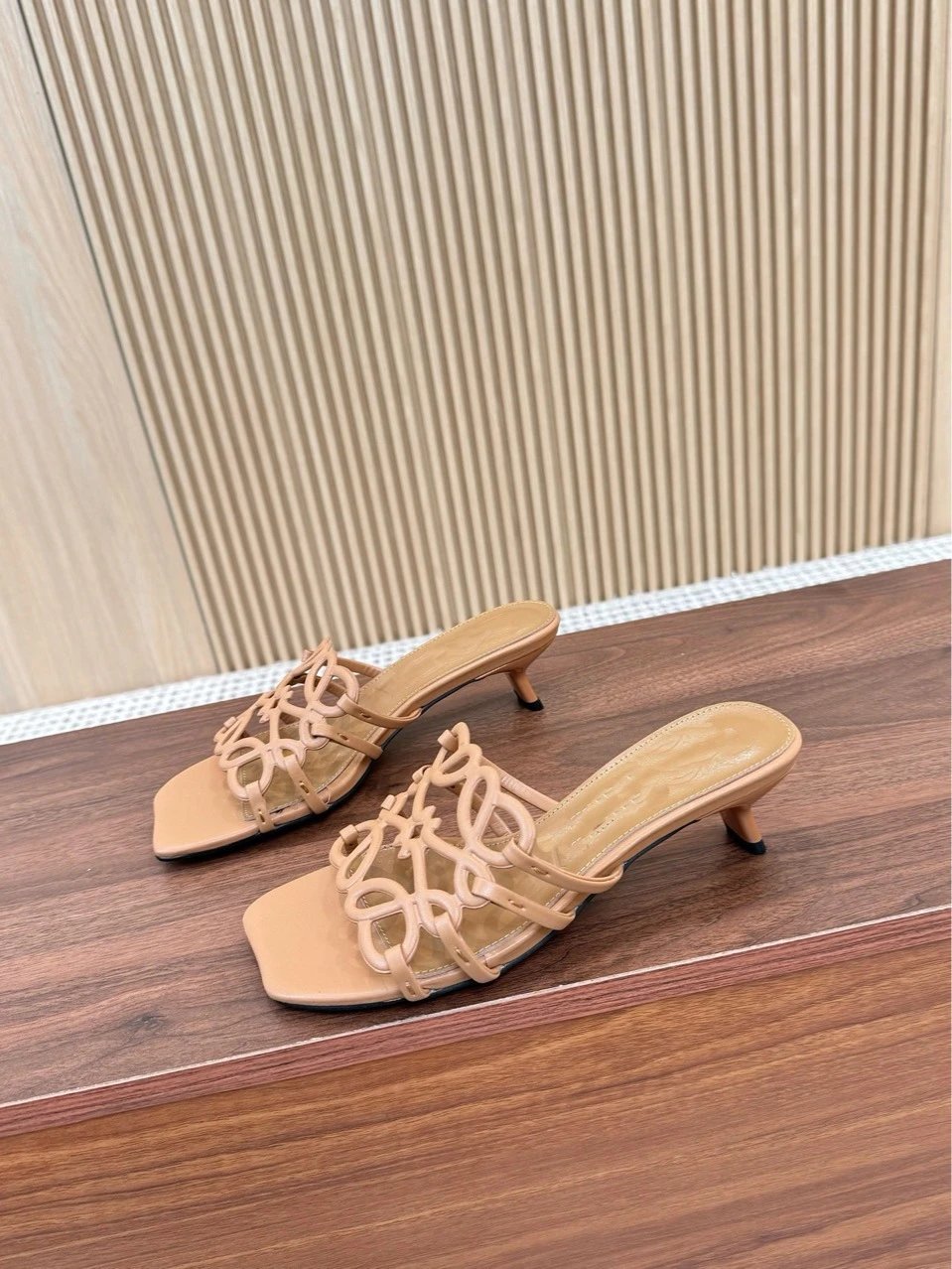 Loewe Puzzle Slide Pink Leather Mules - 2