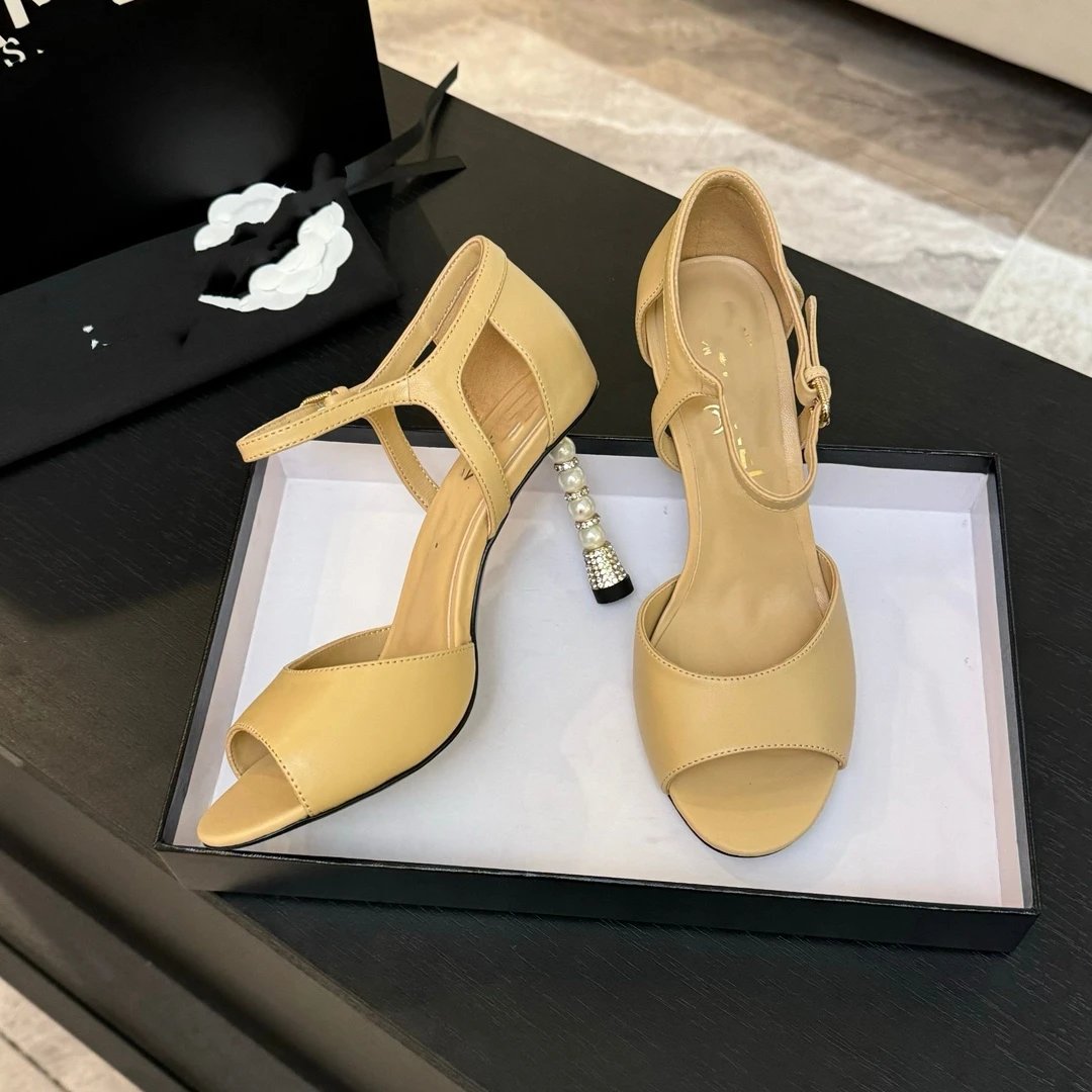 Chanel Paris-Tokyo Pearl Heel White and Black Block Heel Sandals - 2