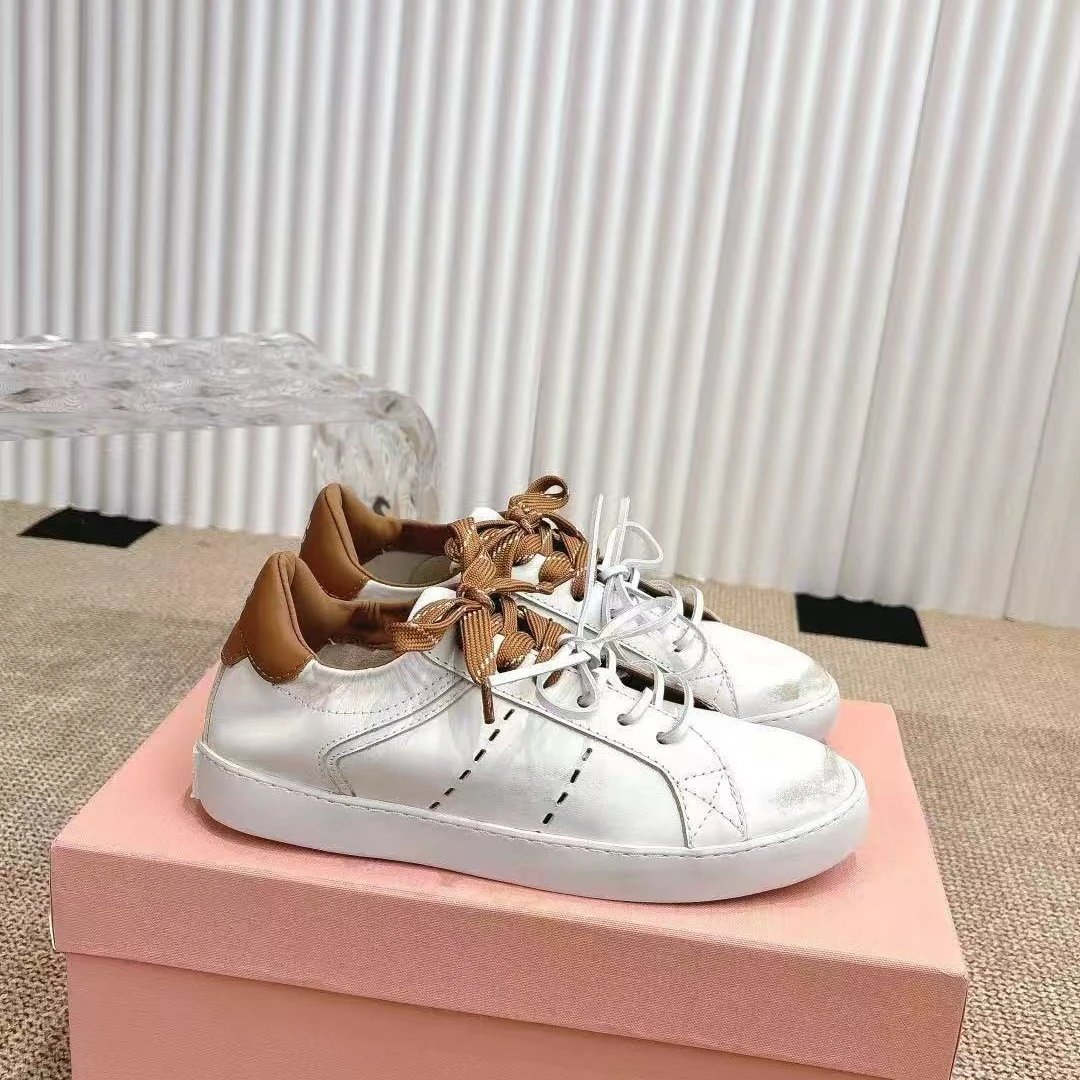 Miu Sneakers Low-Top Lace-Up Leather with Contrast Heel Tab image 3