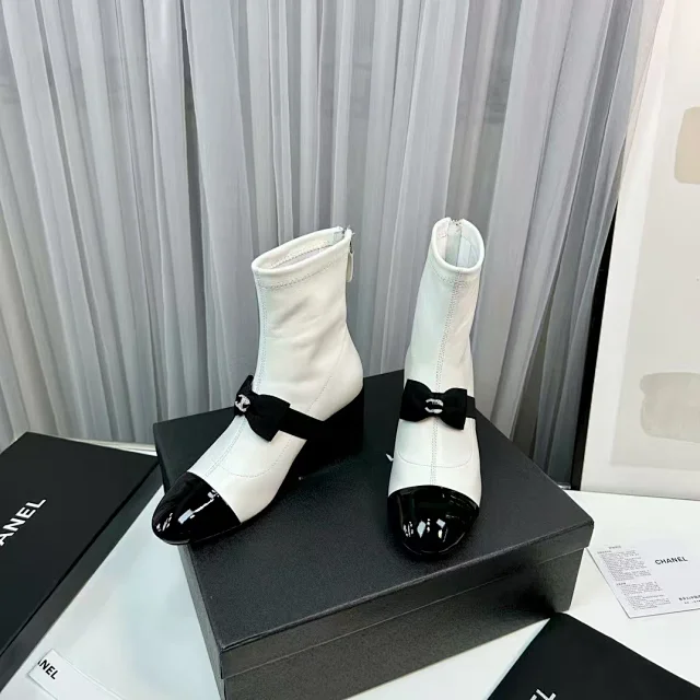 Chanel Boots Ankle with Bow Detail, Cap Toe and Block Heel product detail image 4