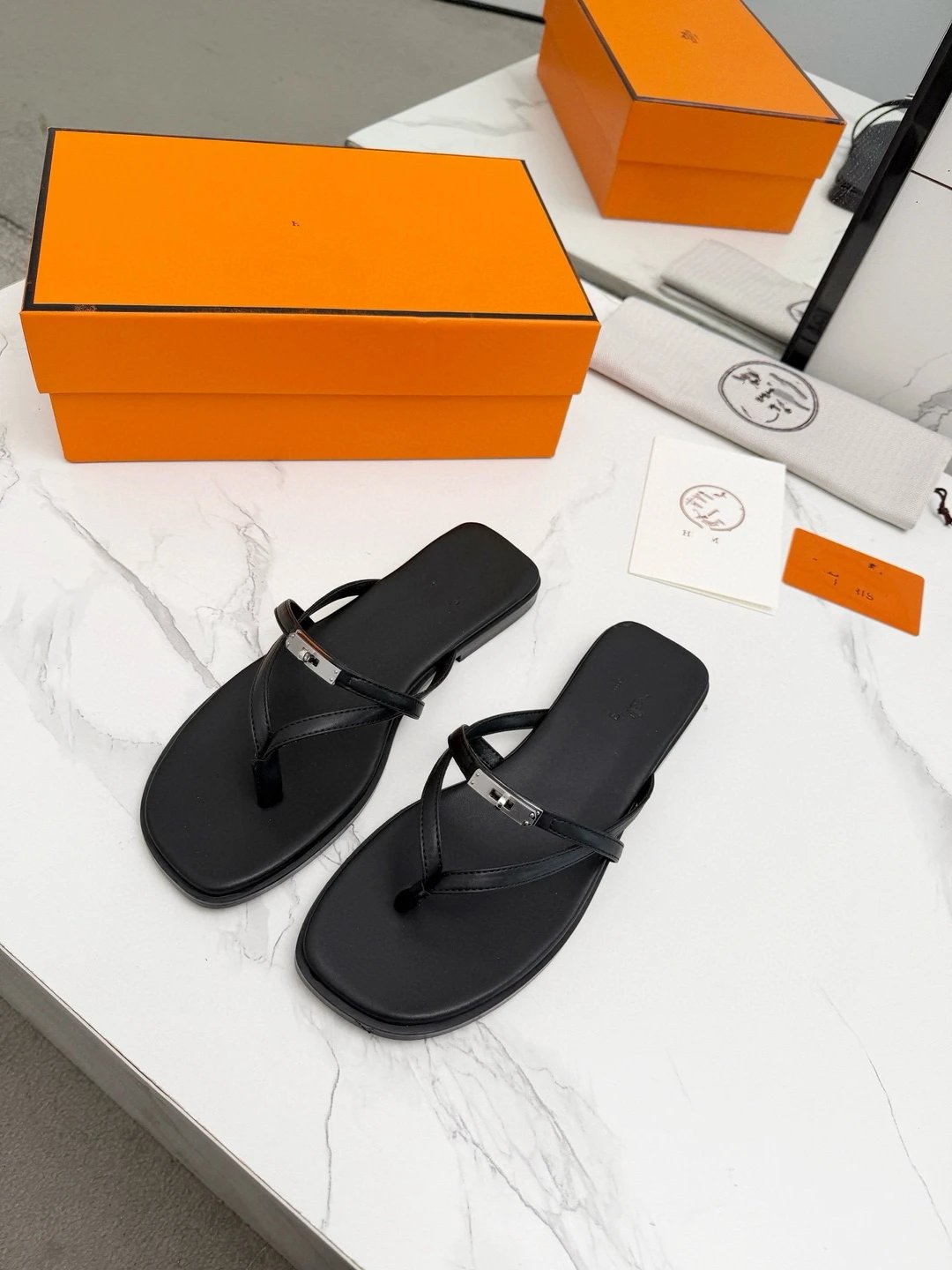 Hermès Oran Flat Sandals Emerald Green Slippers - 2