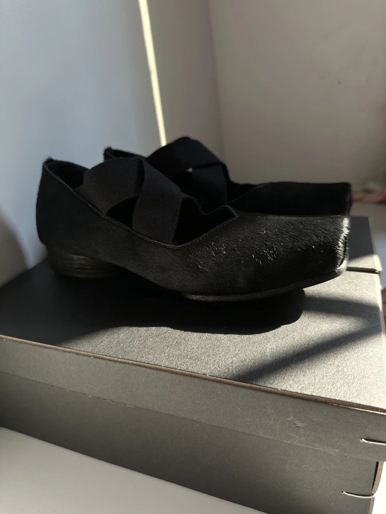 Design Mary Jane Flats Beige Suede with Black Strap Casual Shoes - 3