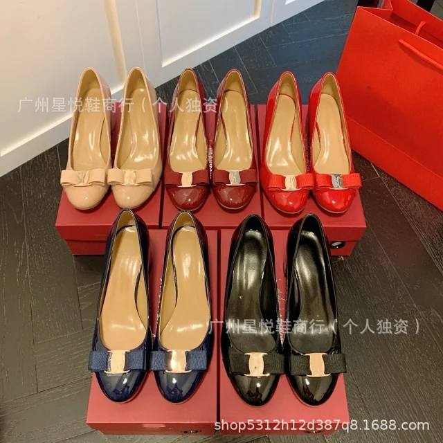 Unbranded High Heels Patent Bow Pumps product detail image 2