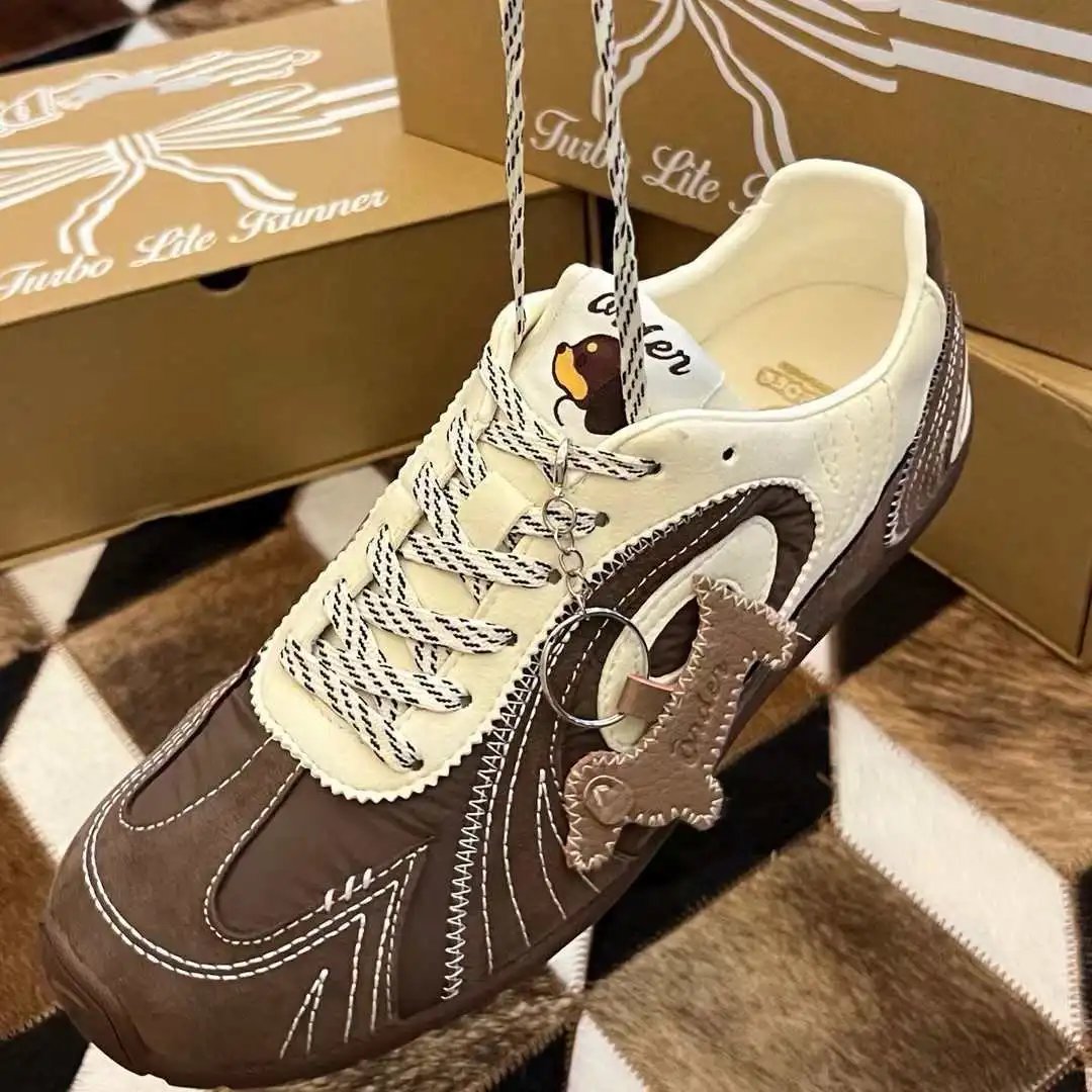 Turbo Lite Runner Brown and Cream Sneakers