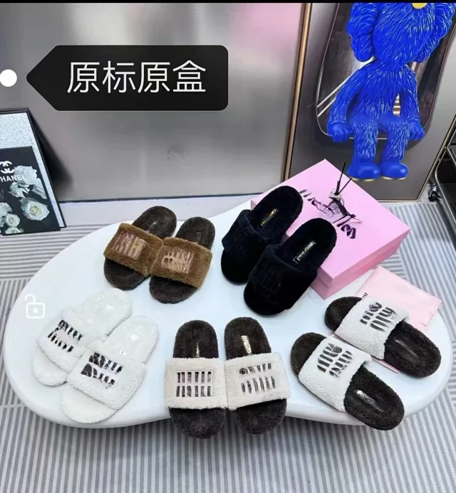 Miu Slippers Faux-fur open-toe slide with logo strap product detail image 5