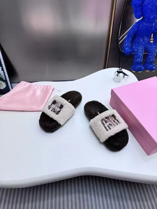 Miu Slippers Faux-fur open-toe slide with logo strap product detail image 6