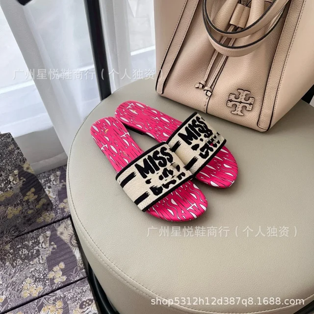 Unbranded Slippers Open-Toe Slides with Textured Strap and Abstract Print Footbed product detail image 11