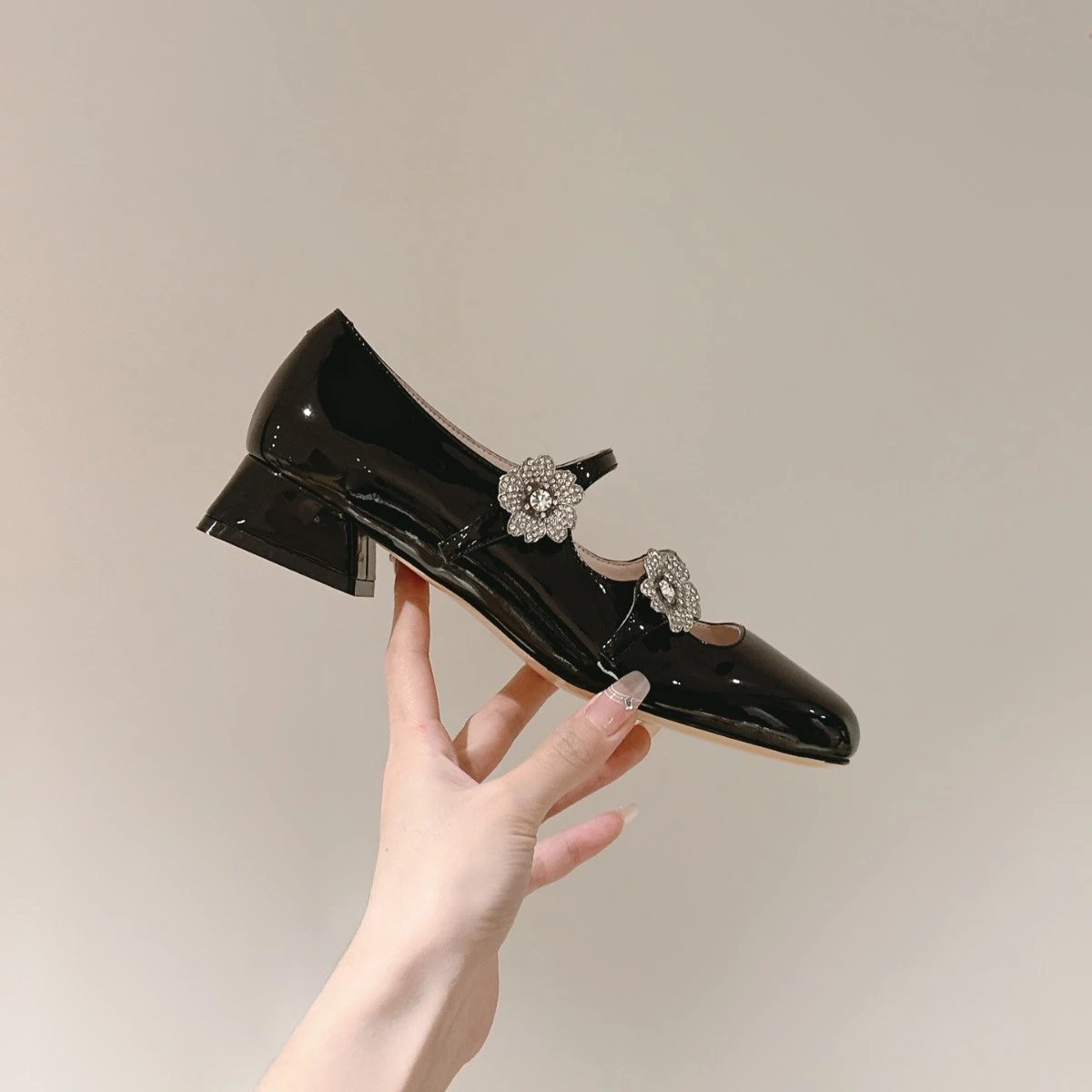 Classic RV 2024 Spring New Arrival Mary Jane Shoes with Strap, Fashion Genuine Leather Kitten Heel Round Toe Low-Cut High Heel Sandals — findsindex.com