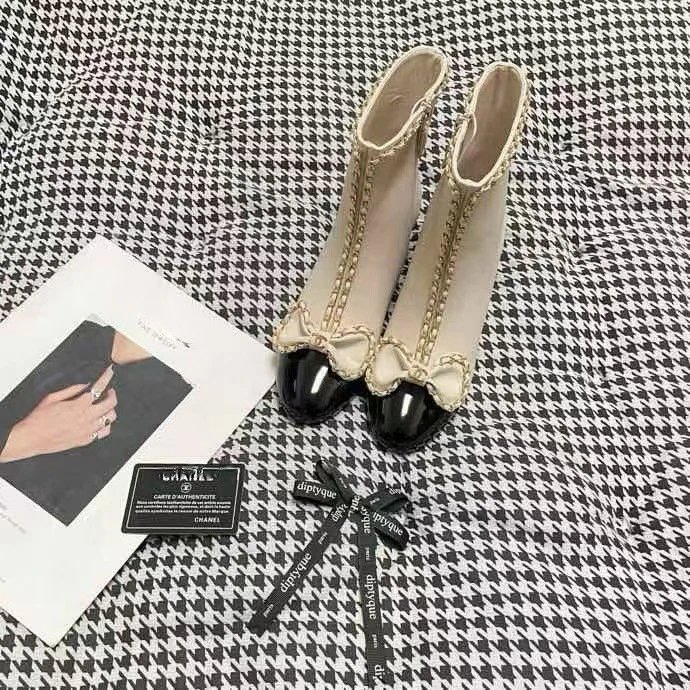 Chanel Bow-Embellished Ankle Boots Beige and Black - 6