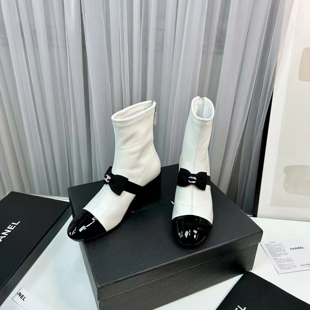 Chanel Boots Ankle with Bow Detail, Cap Toe and Block Heel image 4