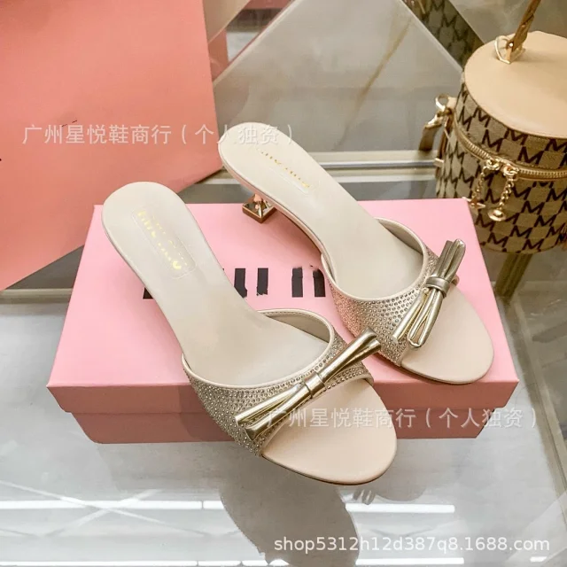 Miu High Heels Rhinestone Bow Open-Toe Mule product detail image 19