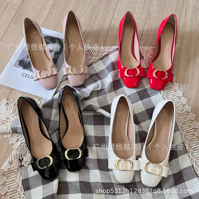 Unbranded High Heels Patent Mary Jane Pumps with Gold-Tone Buckle and Block Heel product detail image 1