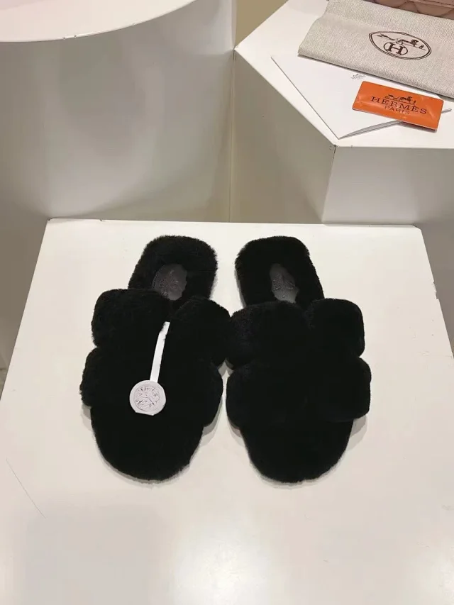 Unbranded Slippers Faux-Fur Buckle Slide product detail image 1