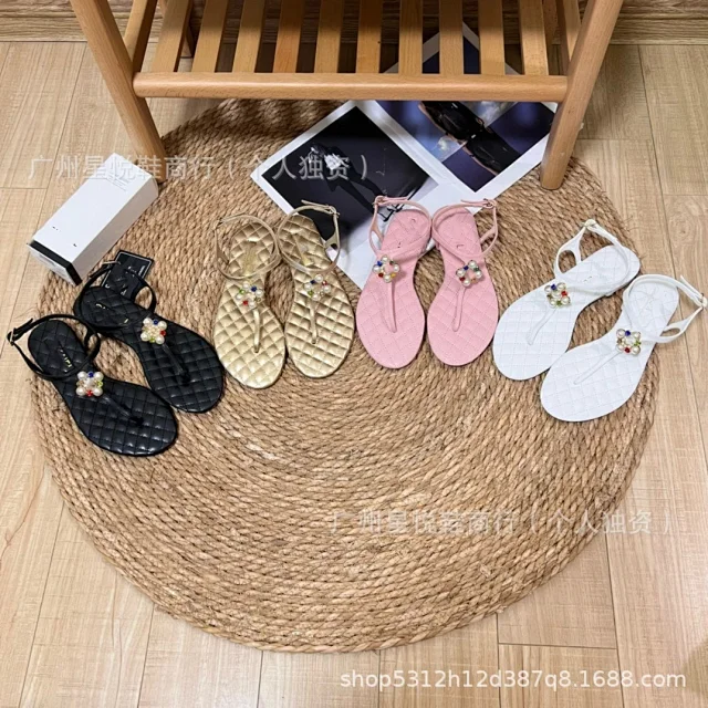 Unbranded Sandals Ankle-Strap Thong with Quilted Footbed and Pearl Flower Embellishment product detail image 2